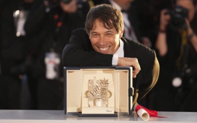 Resultados y recopilación de las películas ganadoras de la Palma de Oro y de otros galardones en el Festival Internacional de Cine de Cannes en 2025. En la imagen: Sean Baker, por su victoria con "Anora" en 2024.